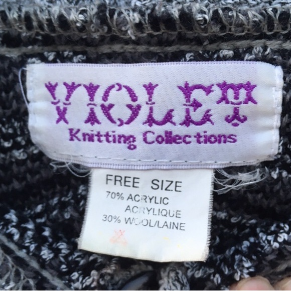 Violet Knitting Collections Sweater Button Down Hooded Free Size - Picture 6 of 11